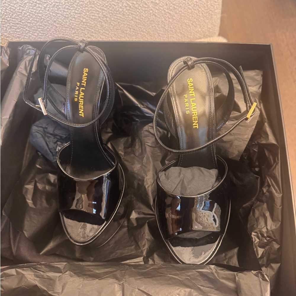 Saint Laurent Black Patent Leather Ankle-Strap Sandals new 36.5 - Picture 2 of 4